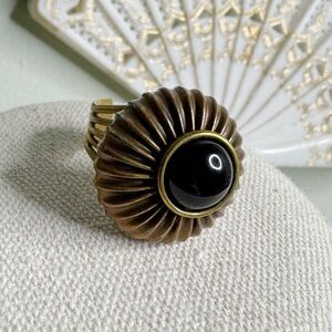 Jan Michaels San Francisco Ring Antique-Inspired Black Stone Brass Gold Size 7.5
